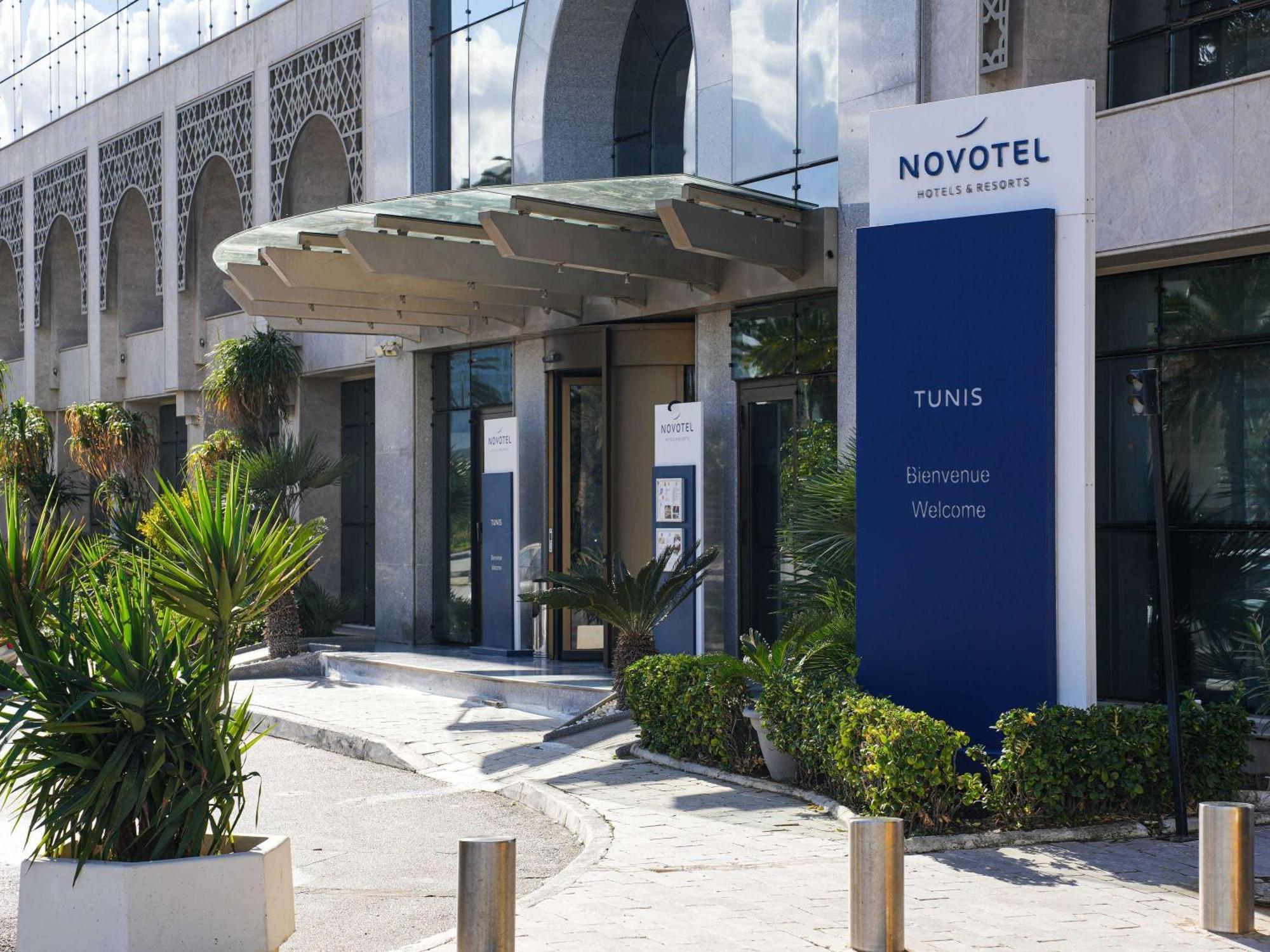 Novotel Tunis Exterior photo